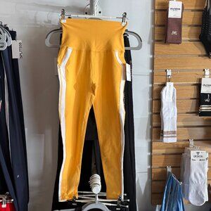 Beyond Yoga Spacedye Top Line Midi Legging in Sunflower /White (xs and small)